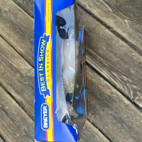 Breyer Best In Show Classics 902 Thoroughbred Sealed (box has some damage) - Picture 10 of 11